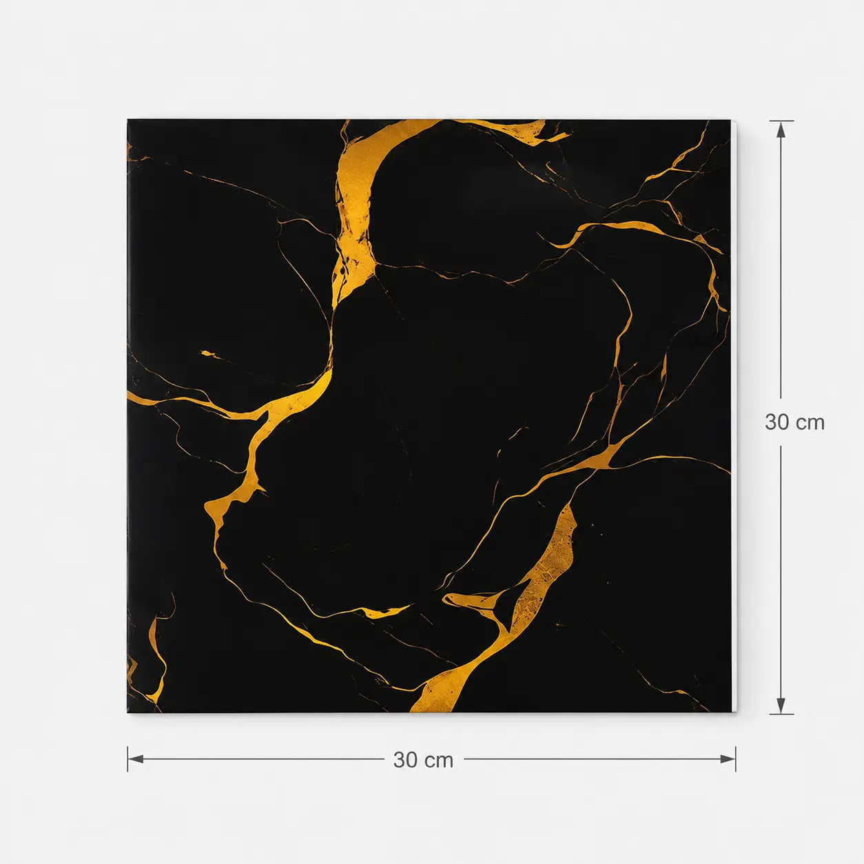 Panneau mural Obsidia 30 × 30 cm effet marbre noir avec veines dorées sur fond blanc
